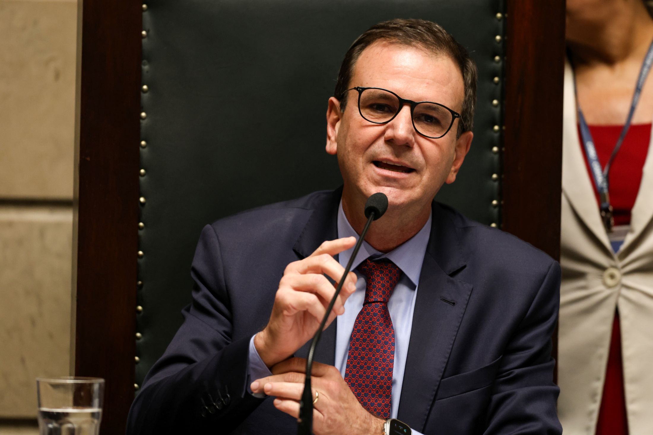 Partido de Paes tenta derrubar vitória de Ruas no STF e restabelecer 2º turno no Rio