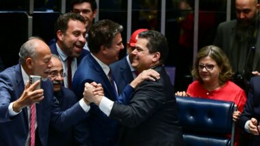 “Eu não falei que ia dar certo?”, diz Alcolumbre a líder do PT