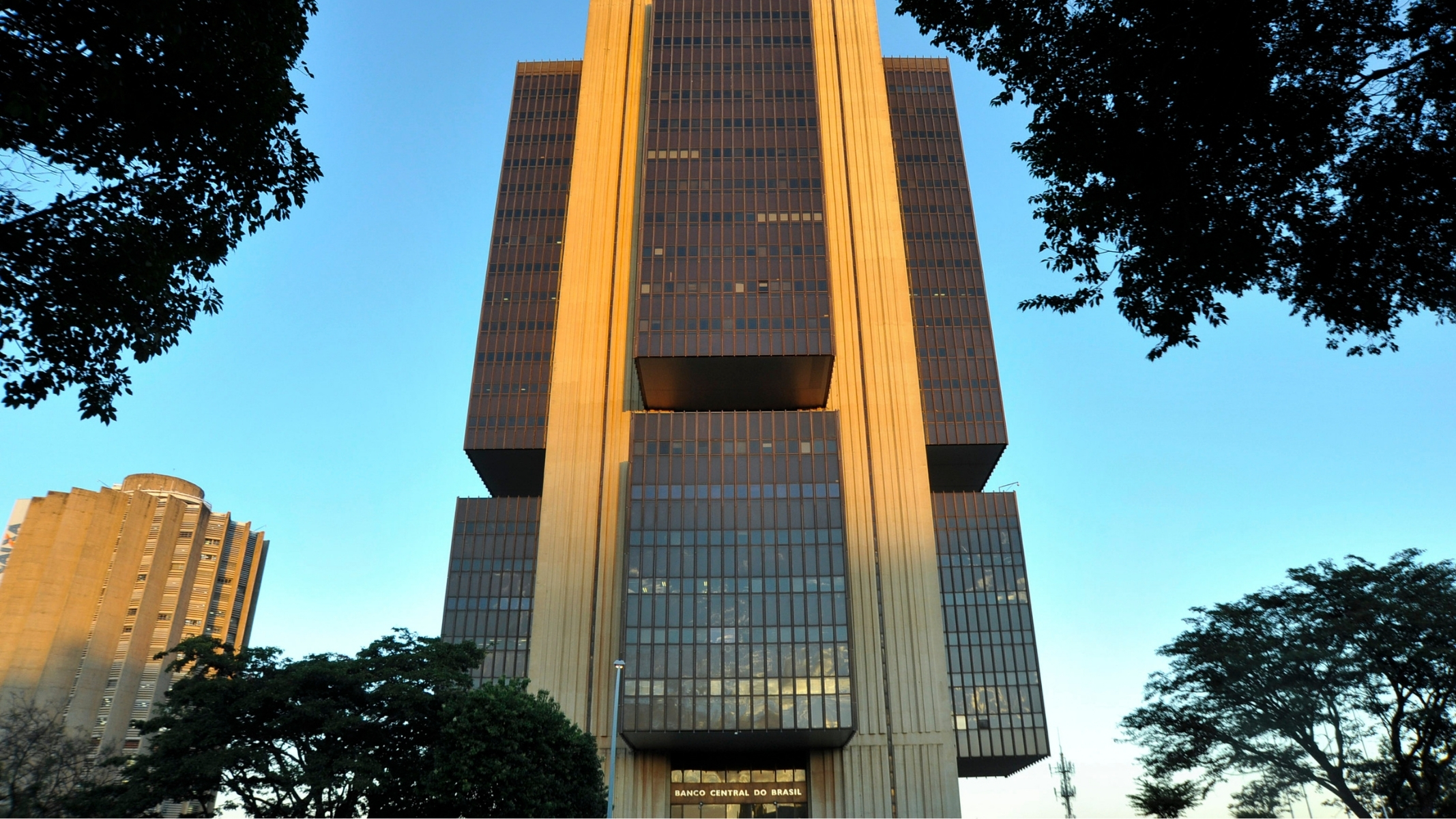 Câmara rejeita proposta de ampliar poder do BC que poderia beneficiar BRB