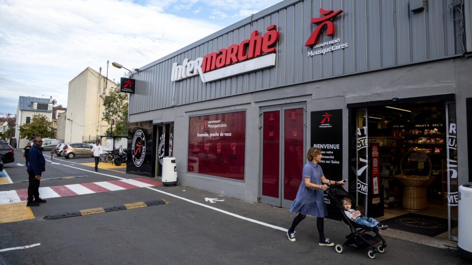 Ataque hacker na França eleva temperaturas em freezers de supermercados a 50 graus