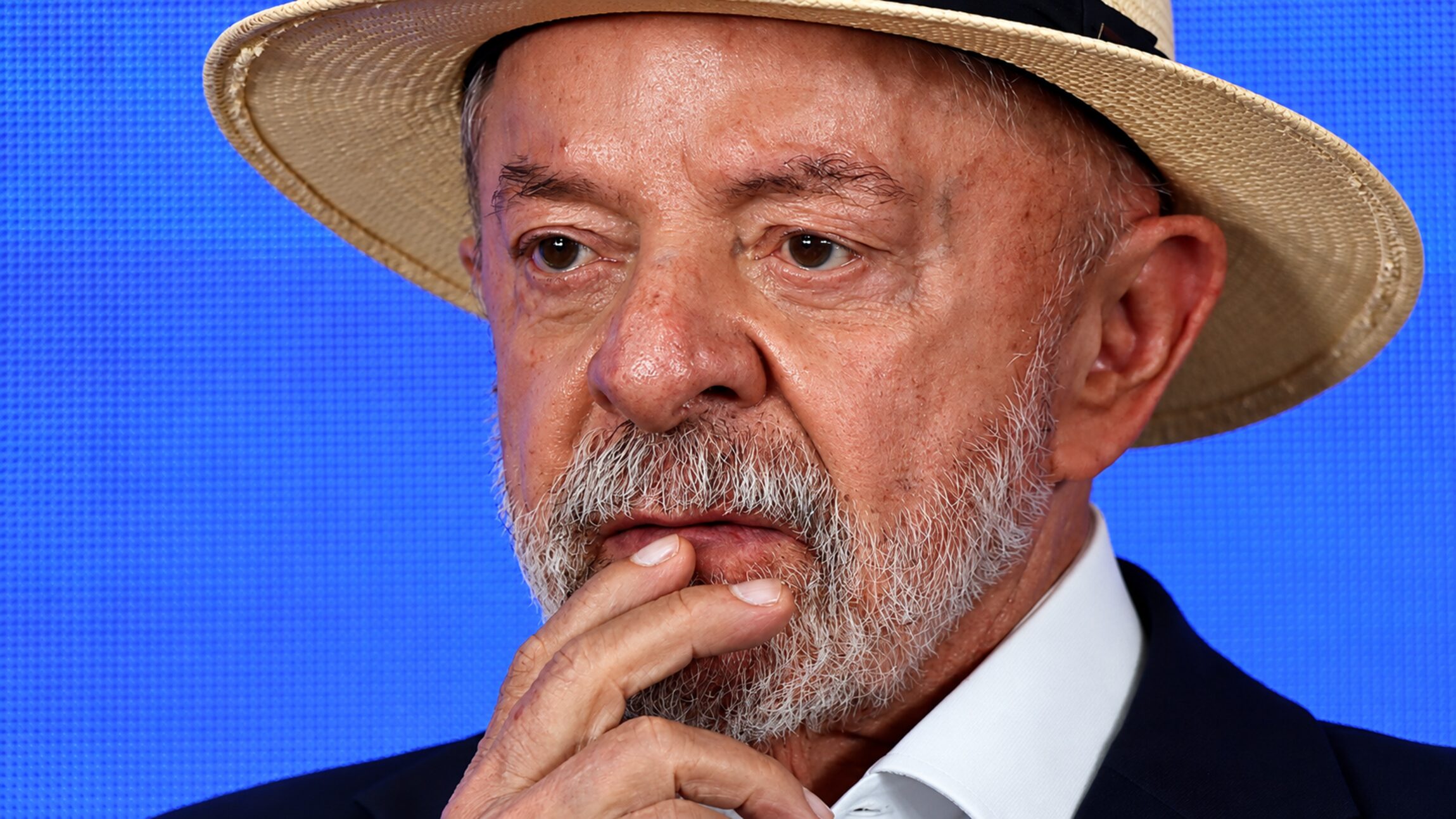 Lula hipoteca futuro do brasileiro