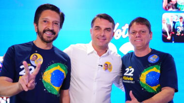 Flávio Bolsonaro Ricardo Nunes Tarcísio de Freitas avenida paulista