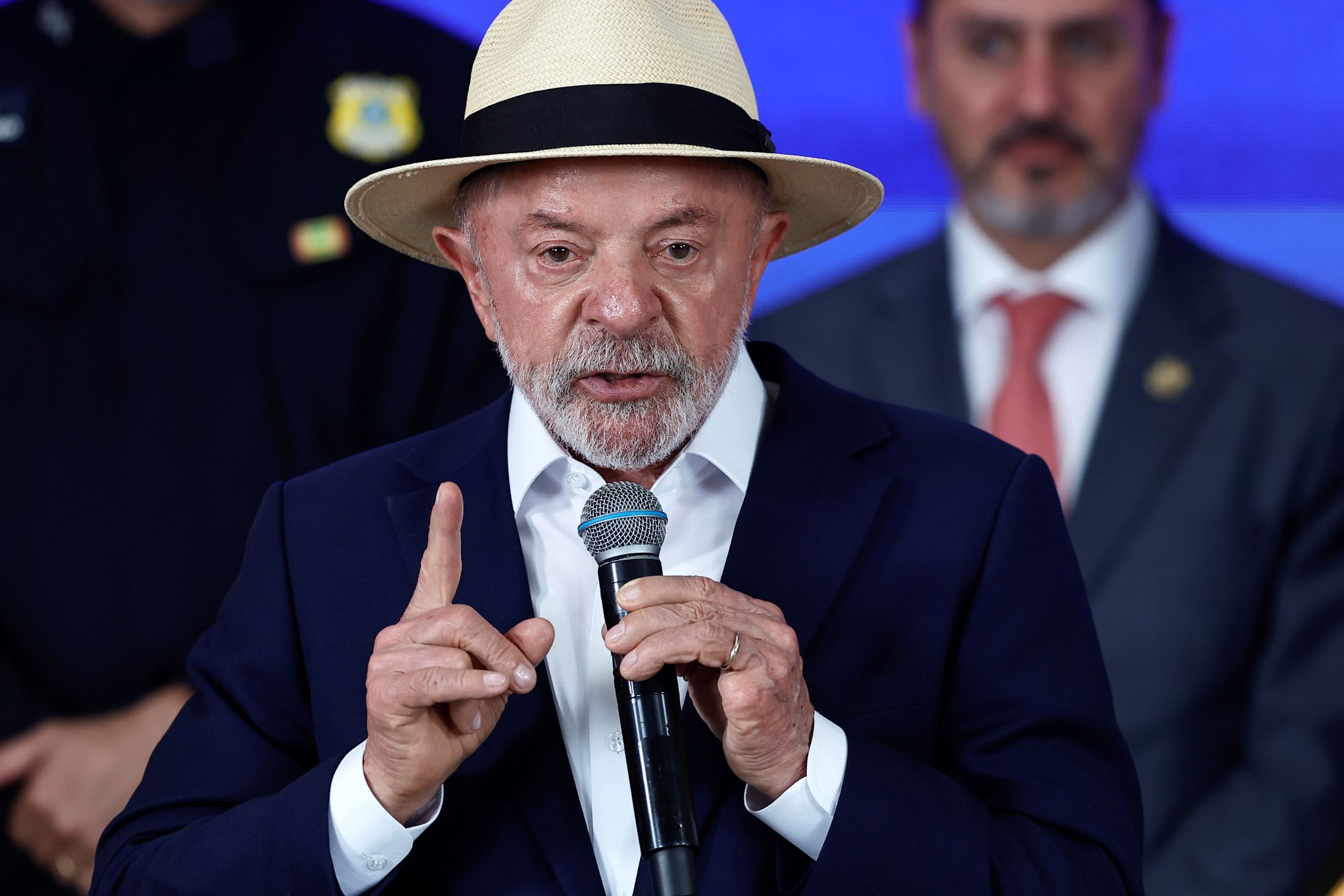 TSE atende campanha petista e impõe regras à Meta para garantir isonomia entre Lula e Flávio