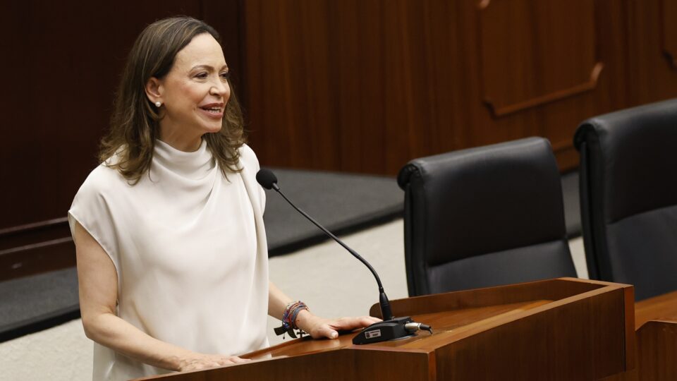 María Corina diz que governo Trump a excluiu de diálogos entre a oposição e o chavismo