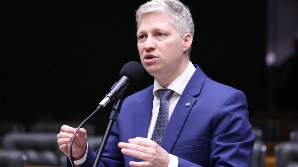 Van Hattem diz que impeachment de Moraes independe do resultado das eleições
