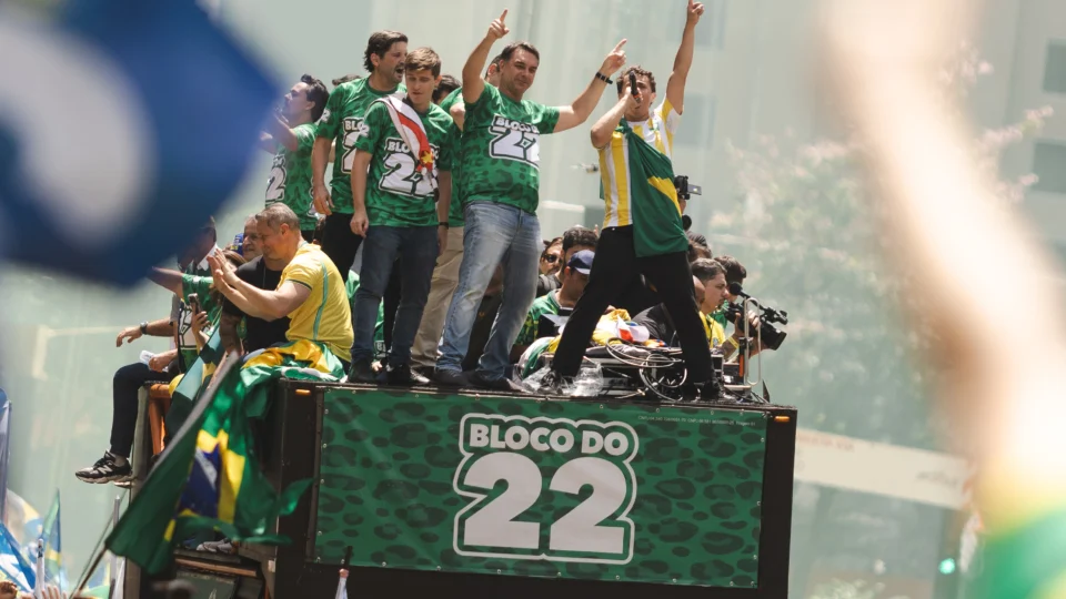A concentração partiu das proximidades da rua Augusta, de onde o veículo seguiu até a altura da avenida Brigadeiro Luís Antônio.