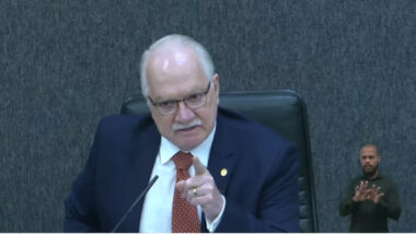 Processo disciplinar terminou com punição de 120 dias por acúmulo de processos e comportamento inadequado.