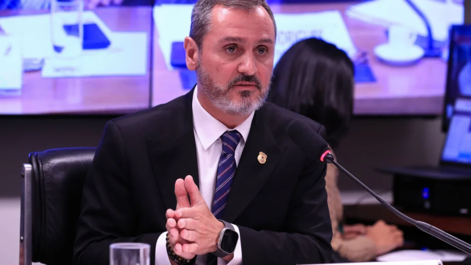 MPF apura se chefe da PF vazou dados sigilosos sobre irmão de Lula no caso INSS