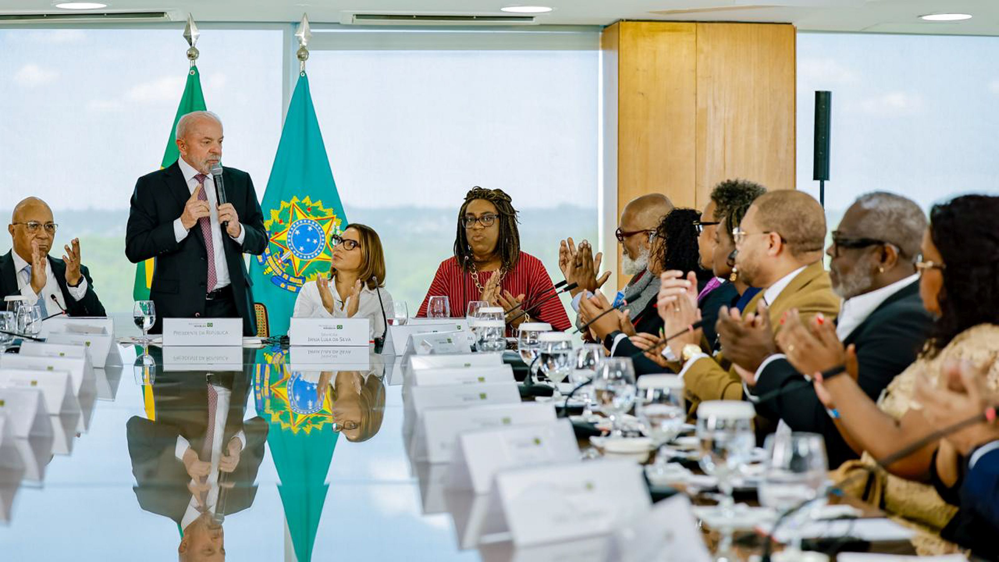 Os evangélicos e Lula: quando a ideologia fala mais alto que a fé