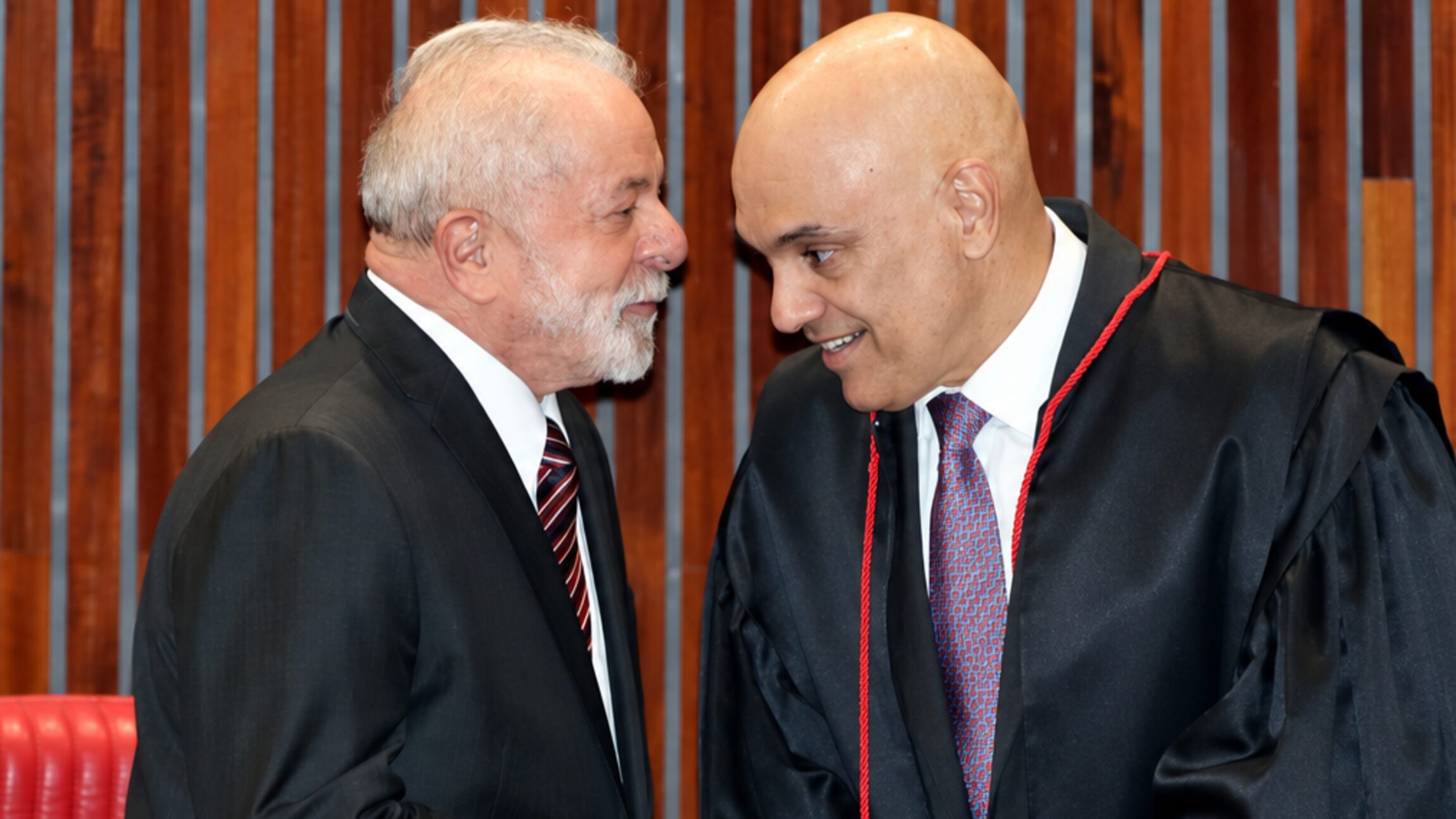 Você quer que eu vote na esquerda pela “democracia”, com o inquérito das fake news fungando no cangote?