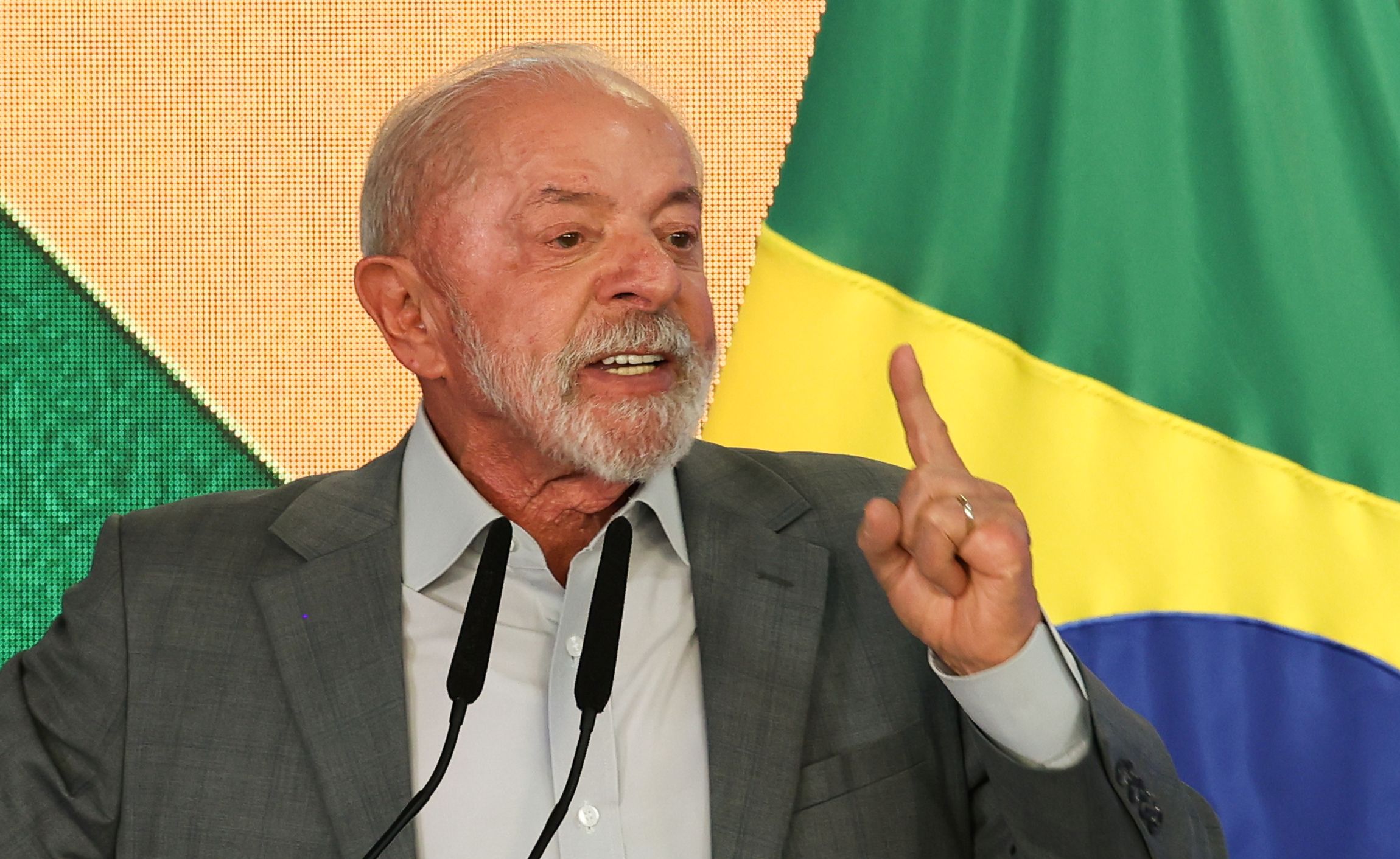 Campanha de Lula usa suposto favorecimento da Meta para pedir cassação da chapa de Flávio no TSE