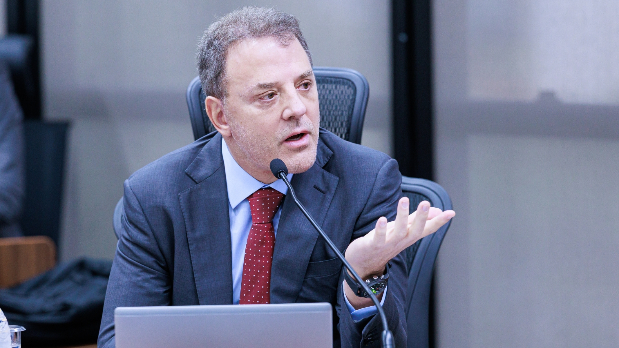 PGR busca meio-termo entre Governo e Senado em súmula contra pautas-bomba