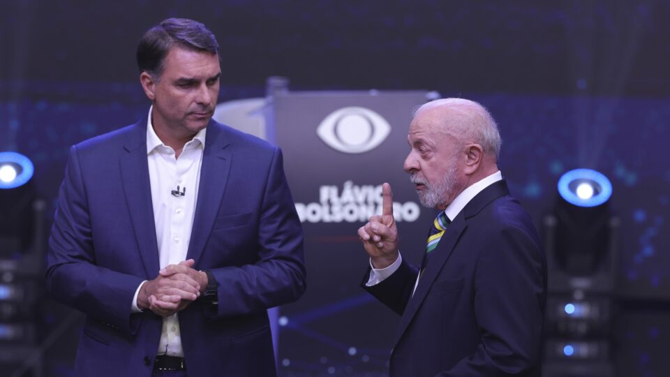 Qual o horário do debate entre Lula e Flávio Bolsonaro na Globo?