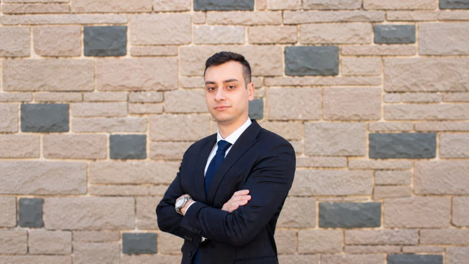 Leonardo de Souza Kasprzak, sócio do Saddi, Kasprzak e Oliveira Advogados, explica como a negociação coletiva pode apoiar a adaptação das empresas à nova jornada.
