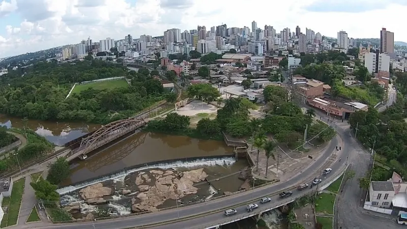 Atrair profissionais qualificados faz parte do esforço para receber novas empresas em Divinópolis.