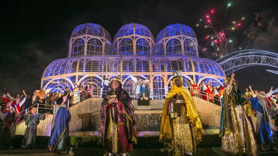 Curitiba abre temporada natalina de 2026 com mais de 150 eventos gratuitos