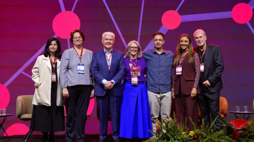 A edição de 2026 do Congresso Paranaense de Recursos Humanos reúne profissionais de gestão de pessoas em Curitiba e coloca em pauta os desafios da liderança em tempos de incerteza e transformação tecnológica.