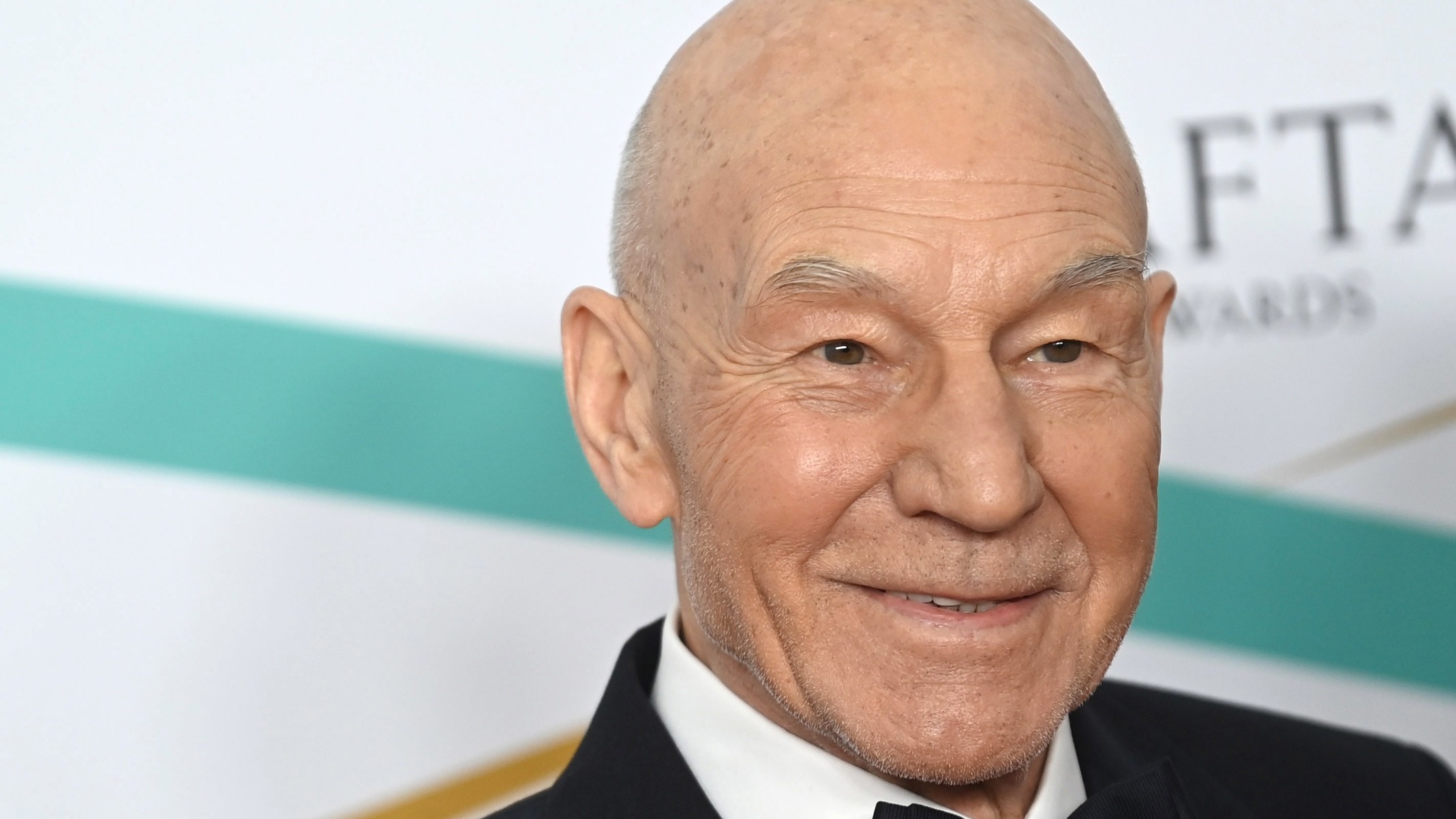 Morre Patrick Stewart, astro de Star Trek e o Professor Xavier em “X-Men”, aos 86 anos
