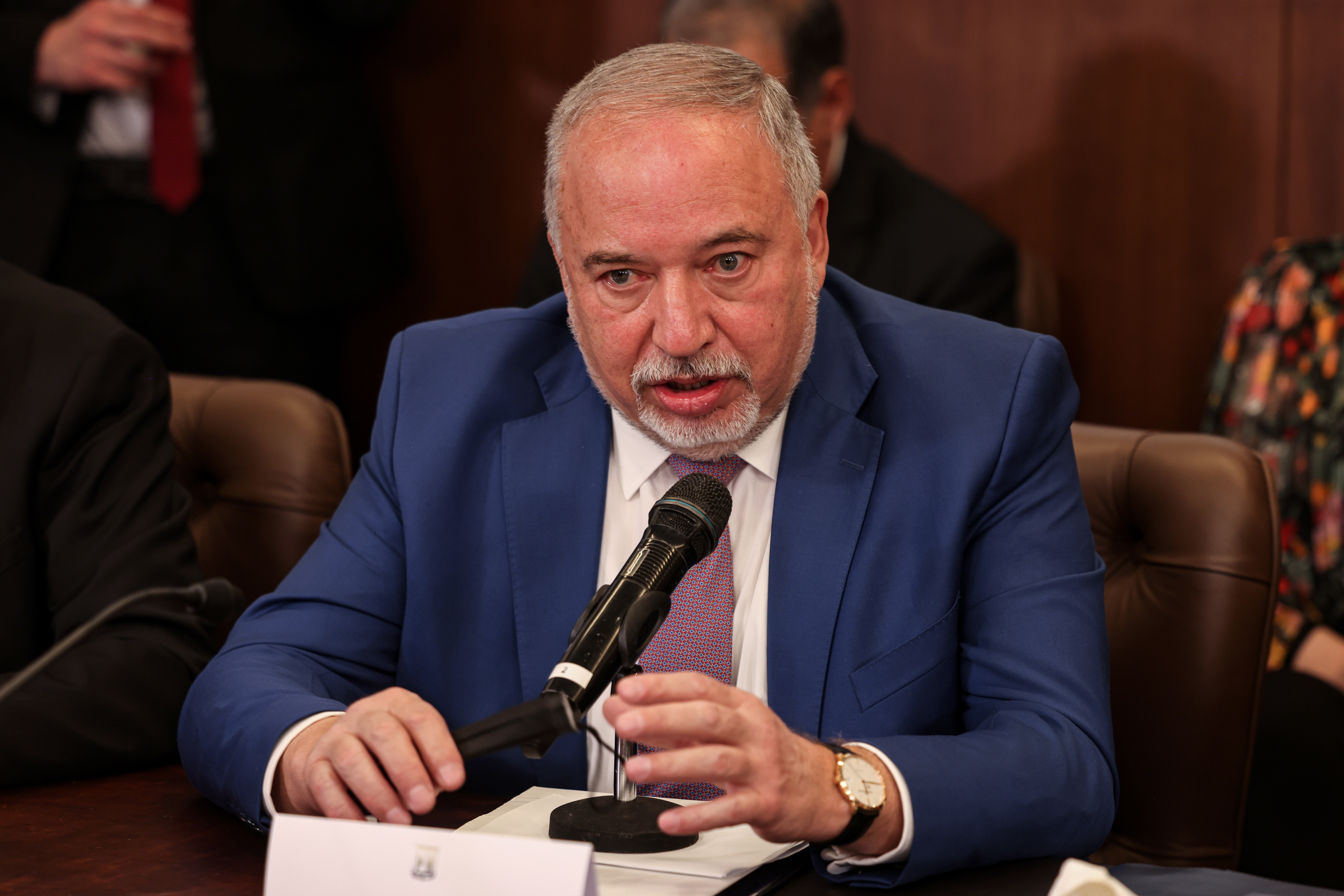 Líder de partido direitista de oposição a Netanyahu descarta aliança com árabes: “defensores do terrorismo” 