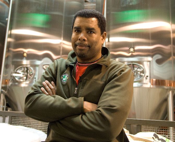 Garrett Oliver, o “Papa” da harmonização Garrett Oliver, mestre-cervejeiro da Brooklyn Brewery, de Nova York. Foto: divulgação