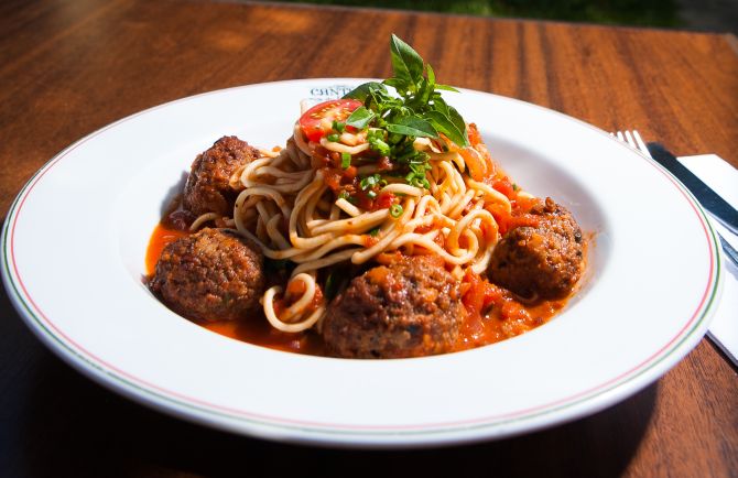 Receita de Spaghettini con polpettine | Bom Gourmet