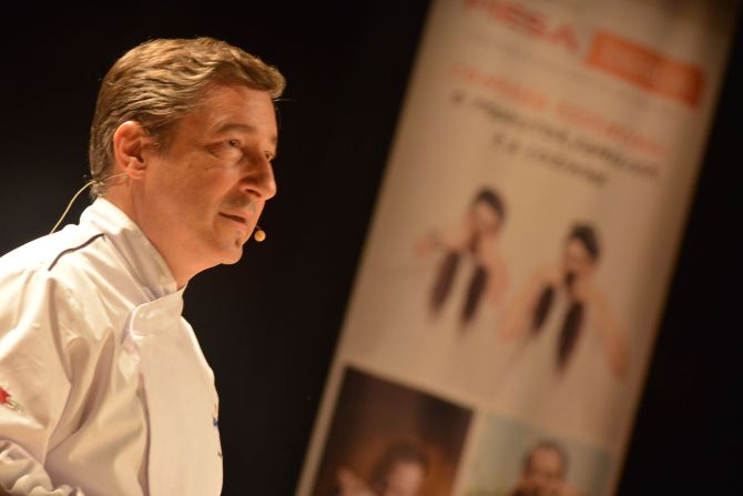 Chef Joan Roca, do espanhol El Celler de Can Roca, teve uma das palestras mais disputadas no evento Chef Joan Roca, do espanhol El Celler de Can Roca, teve uma das palestras mais disputadas no evento