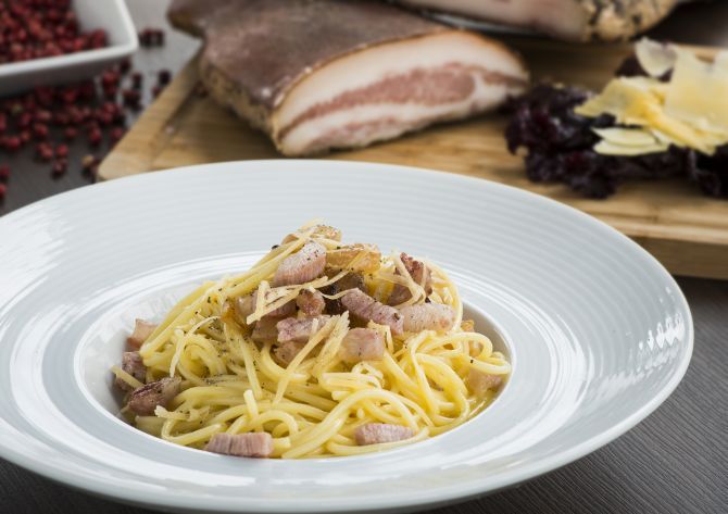 Spaguetti alla carbonara do chef Matteo Bresciani. Foto: Letícia Akemi/Gazeta do Povo Spaguetti alla carbonara do chef Matteo Bresciani. Foto: Letícia Akemi/Gazeta do Povo