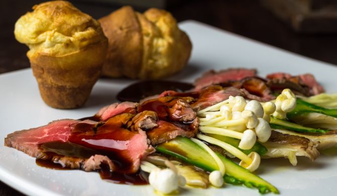 Rosbife com Yorkshire pudding.Foto:Divulgação Rosbife com Yorkshire pudding.Foto:Divulgação