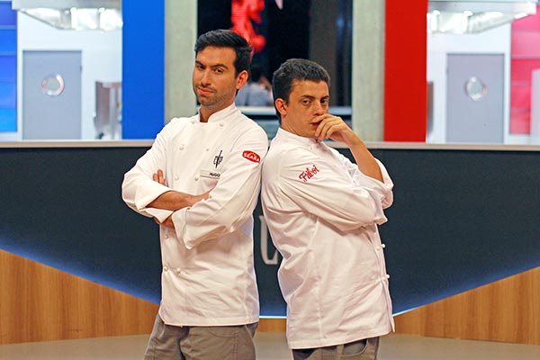 Hugo Grassi (à esquerda) ficou em segundo lugar e Filipe Pereira sagrou-se vencedor da segunda edição do programa. Foto: Divulgação. Hugo Grassi (à esquerda) ficou em segundo lugar e Filipe Pereira sagrou-se vencedor da segunda edição do programa. Foto: Divulgação.