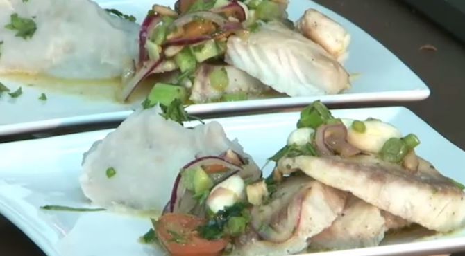Peixe com vinagrete crocante de talos orgânicos e tubérculos da estação. Foto: Reprodução vídeo