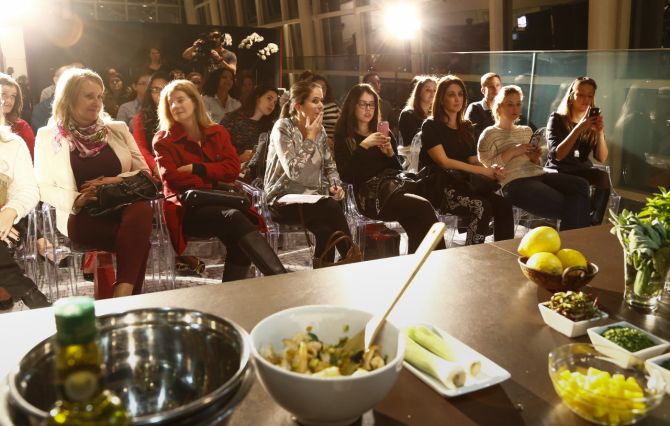 Estúdio Bom Gourmet Pátio Batel promove aulas gratuitas semanalmente no shopping. Foto: Hugo Harada/Gazeta do Povo.
