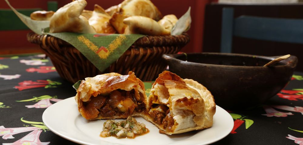 Empanada chilena da cozinheira Ximena Leon de La Barra. Foto: Henry Milléo/Gazeta do Povo Empanada chilena da cozinheira Ximena Leon de La Barra. Foto: Henry Milléo/Gazeta do Povo