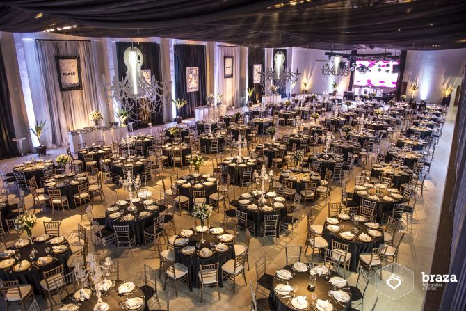 Zafferano atende em parceria com o Espaço Place. Capacidade para até 1,8 mil pessoas. Foto: divulgação Zafferano atende em parceria com o Espaço Place. Capacidade para até 1,8 mil pessoas. Foto: divulgação
