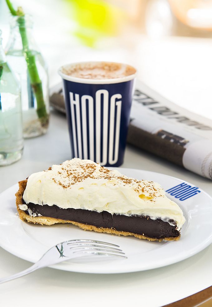 Torta de chocolate com laranja e chantilly (R$ 7,50) Torta de chocolate com laranja e chantilly (R$ 7,50)