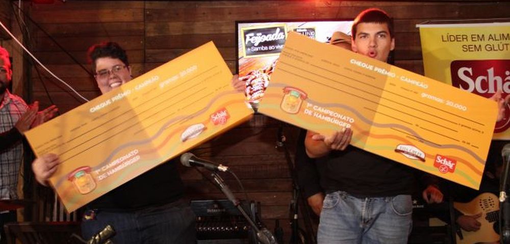 Thaisa e Gustavo, campeões da noite. Foto: Divulgação. 