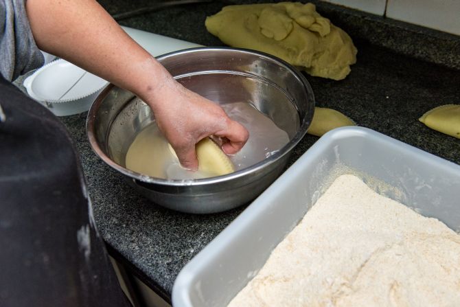 Aprenda a fazer o famoso rissole do Bar do Dante Aprenda a fazer o famoso rissole do Bar do Dante