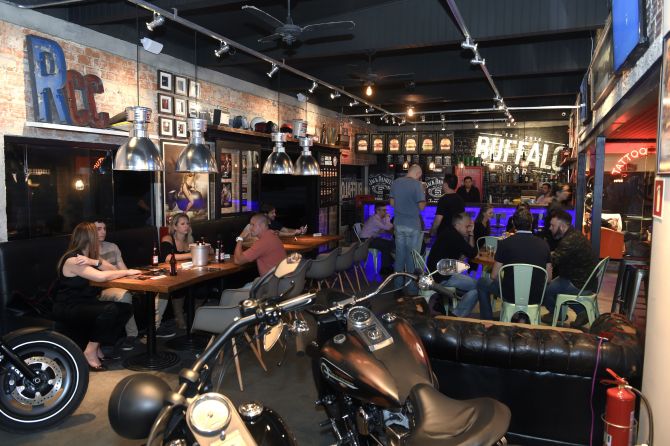 O Distrito 1340, onde fica uma unidade do JPL Burgers. Foto: Divulgação O Distrito 1340, onde fica uma unidade do JPL Burgers. Foto: Divulgação