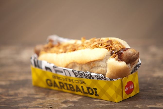 Cachorro-quente do Senhor Garibaldi. Foto: Rodrigo Foggiatto/Divulgação Cachorro-quente do Senhor Garibaldi. Foto: Rodrigo Foggiatto/Divulgação