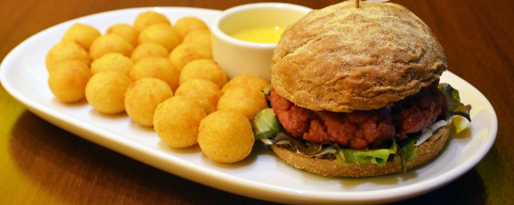 tartar burger do crazy4beer. foto divulgação tartar burger do crazy4beer. foto divulgação