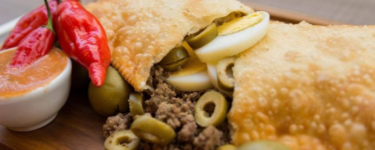 O pastela de carne, ovo e azeitona da Pastelaria Curitiba está dentro do festival. Foto: Divulgação