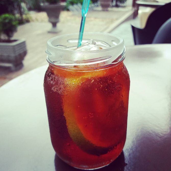 Cold brew do Bisa Basilio, servido com laranja e gelo. Foto: Divulgação Cold brew do Bisa Basilio, servido com laranja e gelo. Foto: Divulgação