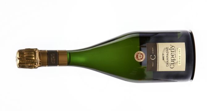 8 Champagnes que valem a pena provar 8 Champagnes que valem a pena provar