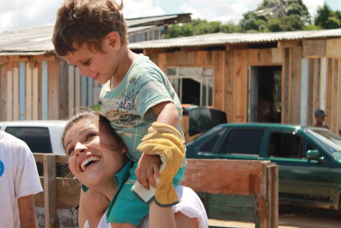 Gabrielle Mahamud, idealizadora do Good Truck, teve a ideia há dois anos, quando atuava como voluntária da ONG Teto. Foto: Divulgação Gabrielle Mahamud, idealizadora do Good Truck, teve a ideia há dois anos, quando atuava como voluntária da ONG Teto. Foto: Divulgação