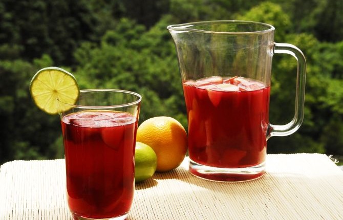Que calor! Saiba como preparar chás refrescantes para o verão Que calor! Saiba como preparar chás refrescantes para o verão