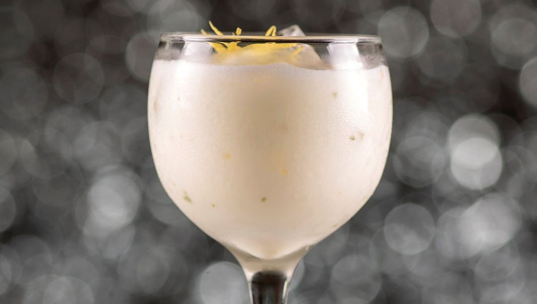 Fotos do preparo e drinks prontos do Restaurante Piola para o Drink Festival 2ª Edição Bom Gourmet. Local: A Fábrika. R. Fernando Amaro, 154 - Alto da Rua XV.