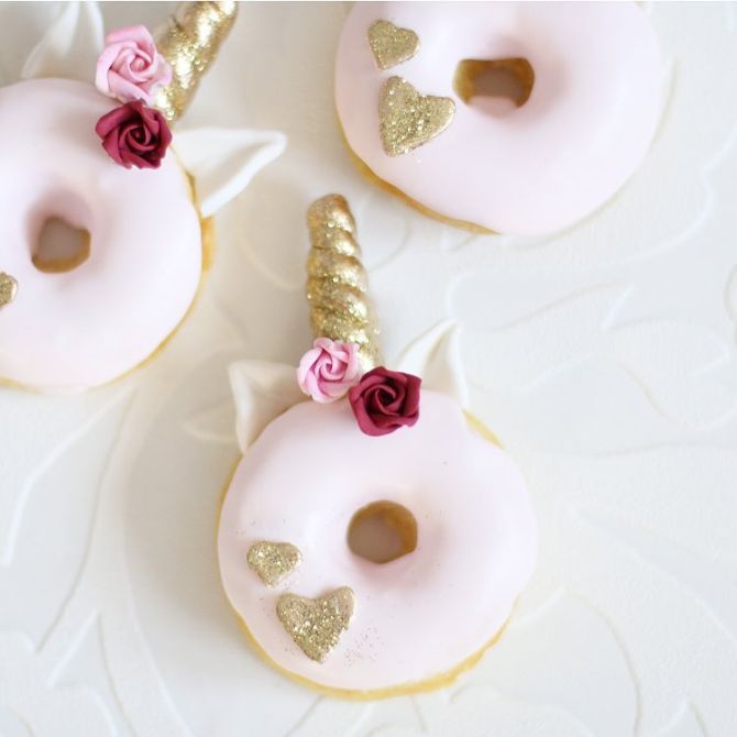 A americana Christina Cupcakes também tem fofos donuts. Foto: reprodução Instagram A americana Christina Cupcakes também tem fofos donuts. Foto: reprodução Instagram