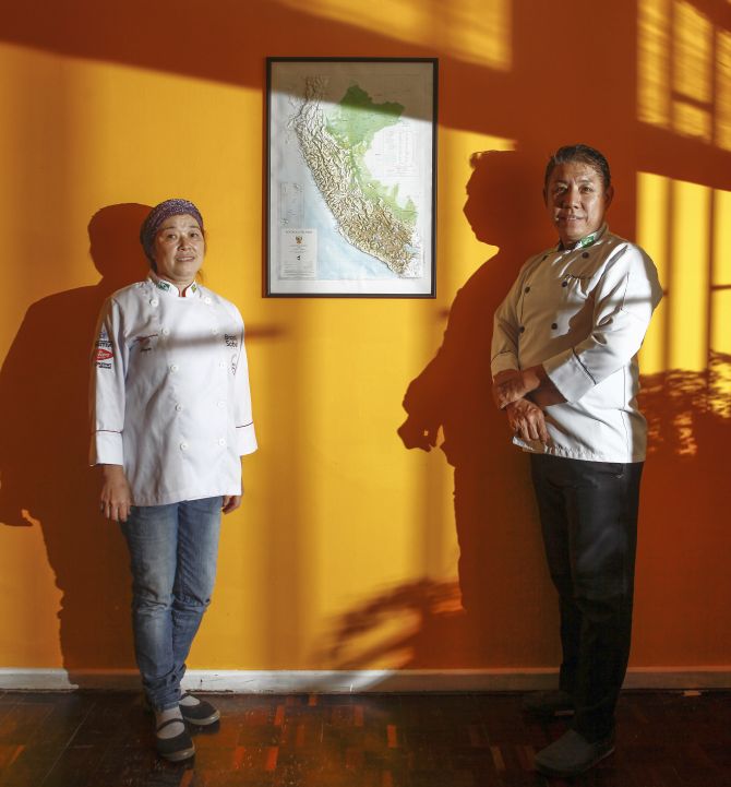O casal de proprietários do Do Peruano, Ilza Miura e Fernando Matsushita. Foto: André Rodrigues / Gazeta do Povo. O casal de proprietários do Do Peruano, Ilza Miura e Fernando Matsushita. Foto: André Rodrigues / Gazeta do Povo.