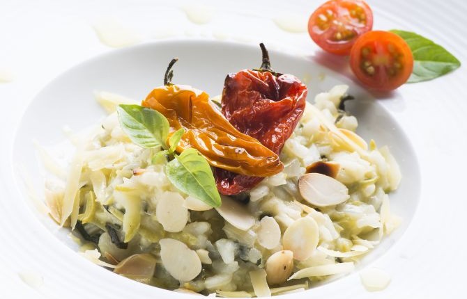 Os risotos de legumes são uma alternatica fácil e econômica de prato principal para o Dia dos Namorados. Os risotos de legumes são uma alternatica fácil e econômica de prato principal para o Dia dos Namorados.