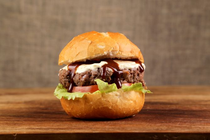 Fim de semana tem a maior festa de hambúrgueres de Curitiba com 20 sabores exclusivos Fim de semana tem a maior festa de hambúrgueres de Curitiba com 20 sabores exclusivos