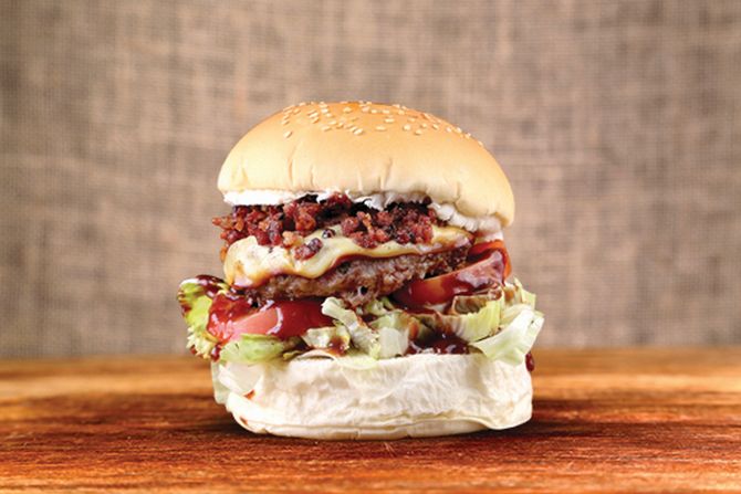 Fim de semana tem a maior festa de hambúrgueres de Curitiba com 20 sabores exclusivos Fim de semana tem a maior festa de hambúrgueres de Curitiba com 20 sabores exclusivos